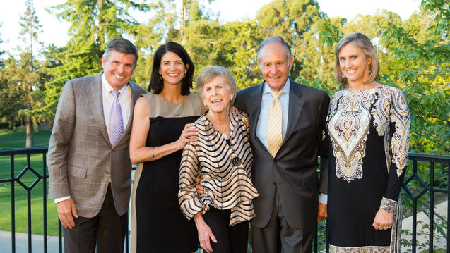 USF honors star alum Gordon Getty