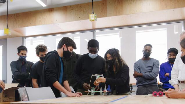 Students working in a lab