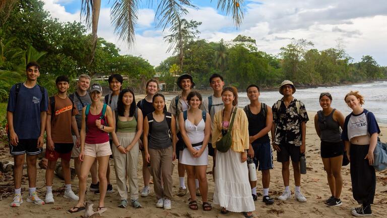 USF students in Costa Rica