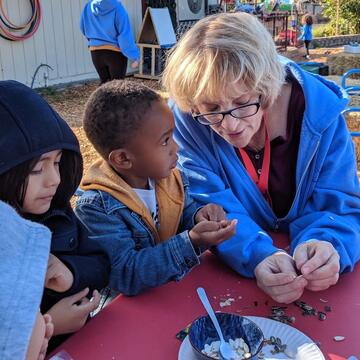 Teresa Fogolini and students