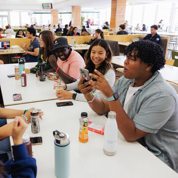 student dine together on campus