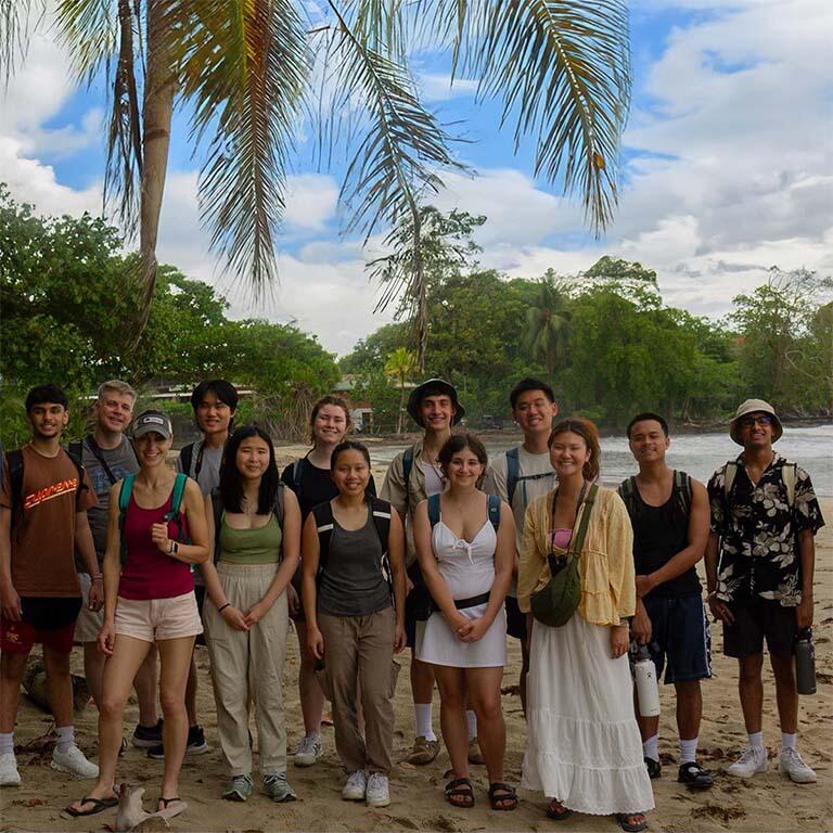 Group image of students in Costa Rica